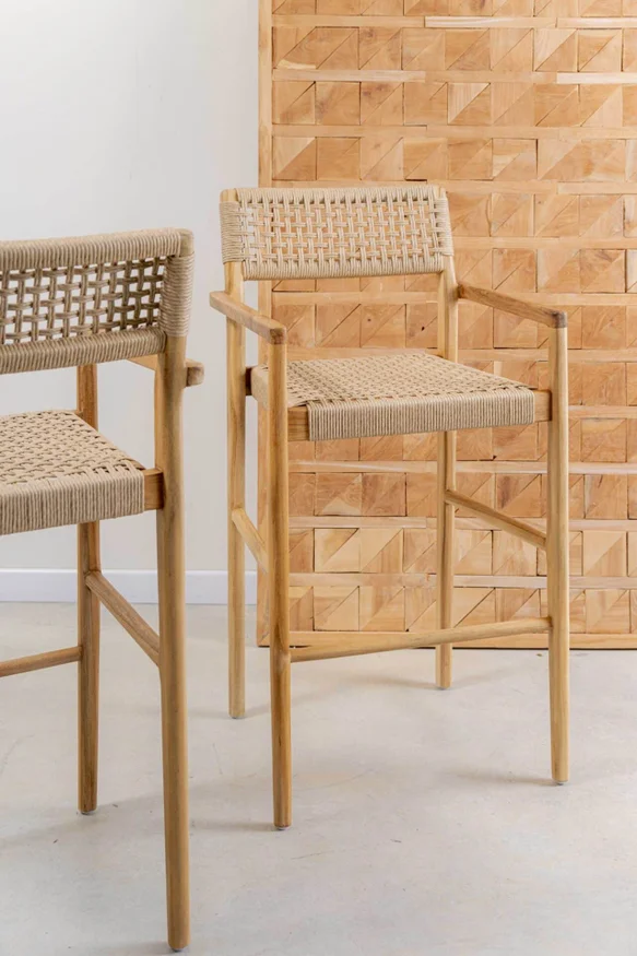 Banqueta en teca y fibra loom en Beige - Butacas, banquetas y puffs, Uruguay | Entrecasa, vista 2