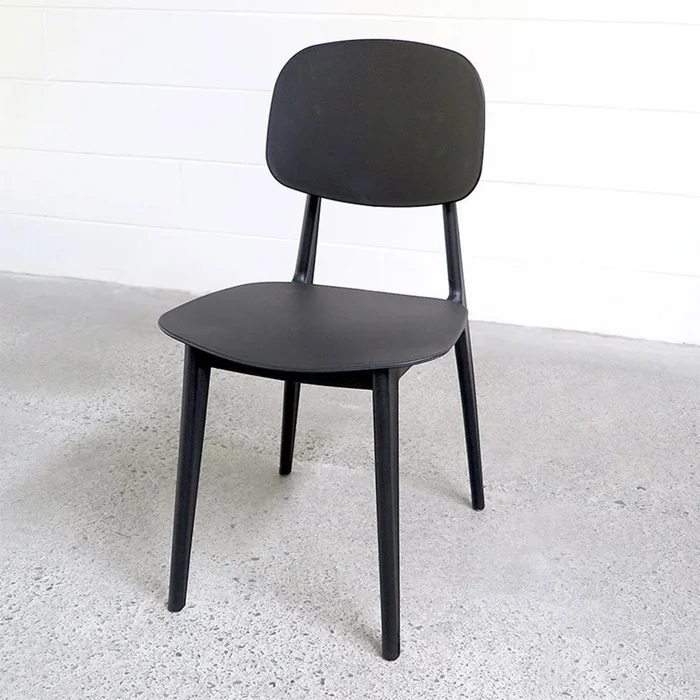 Silla Eira en Negro - Sillas, Uruguay | Seppia