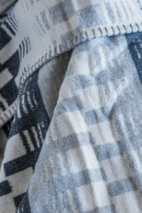 MANTA AUSTRIACA GEOMETRY - GRISES en Gris - Textiles, Uruguay | La Iberica, vista 5