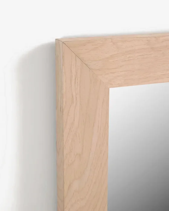 Espejo Wilany 52,5 x 152,5 cm con acabado natural en Madera natural - Espejos, Uruguay | Kavehome, vista 3