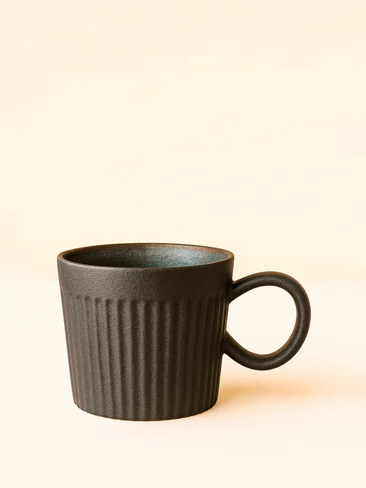 Taza Japonesa Vintage en Negro - Decoración, Uruguay | Cabana, vista 2