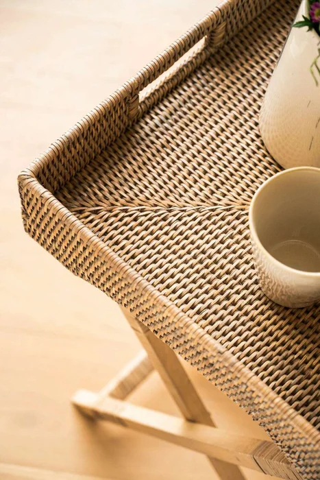BANDEJA DE RATTAN NUDE CON SOPORTE / MESA AUXILIAR / BARCITO en Madera natural - Mesas de living, Uruguay | La Iberica, vista 2