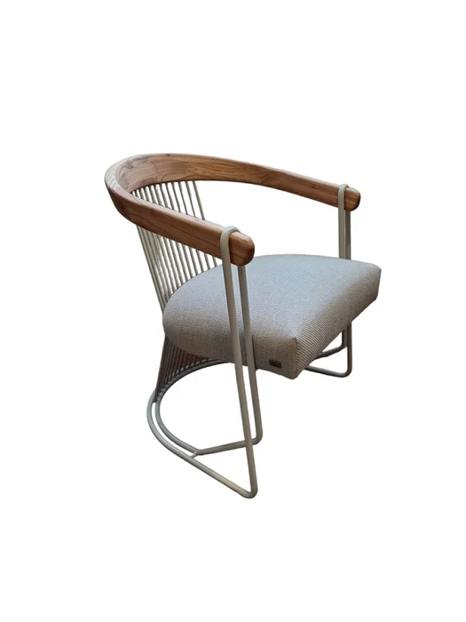 Poltrona Arpa - Tapizado tela clara - Metal Off White - Madera Cinamomo en Beige - Butacas, banquetas y puffs, Uruguay | Champagne Home, vista 2