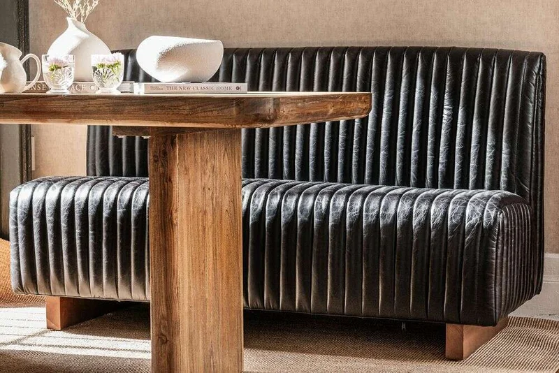 SILLON DE COMEDOR FERRARO - CUERO ITALIANO NEGRO - 1.53 MTS en Negro - Sillones y sofás, Uruguay | La Iberica, vista 10