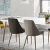 Silla Rosie - gris claro con patas de madera acabado natural en Gris - Sillas, Uruguay | Kavehome, vista 2 de 8