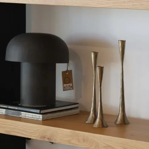 L.MESA CHAMPI H31 en Negro - Lámparas de mesa, Uruguay | Masinfinito Casa