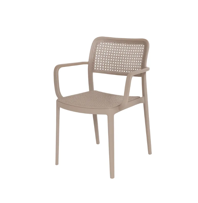 SILLA RATTAN PP CON BRAZOS NATURAL en Beige - Muebles para el exterior, Uruguay | Masinfinito Casa