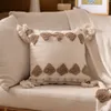 Funda de Almohadón con Tufted de Rombos y Borlas - Textiles, Uruguay | Arredo, vista 1 de 3