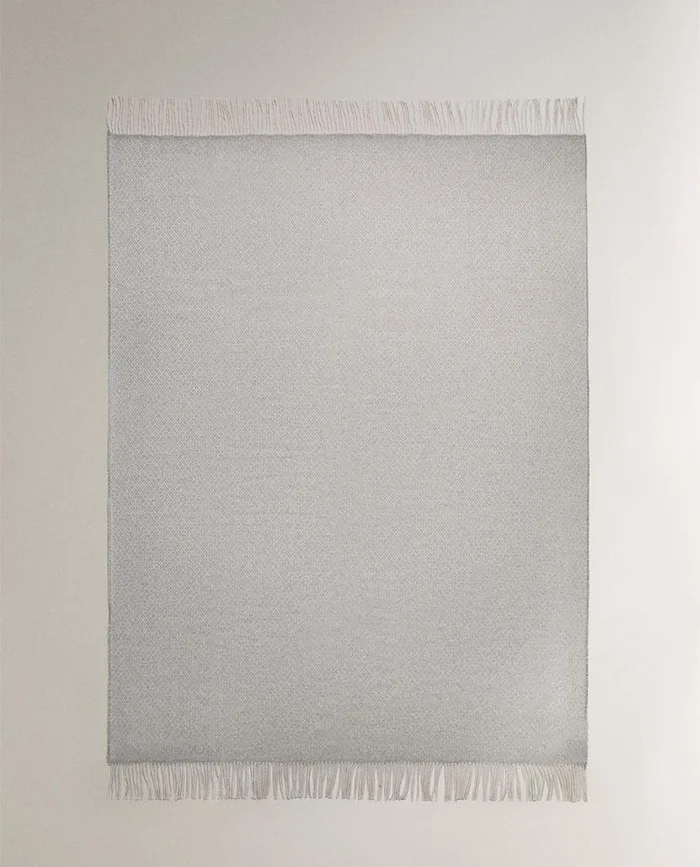 MANTA ESTRUCTURA ROMBOS en Gris - Textiles, Uruguay | Zara Home, vista 2