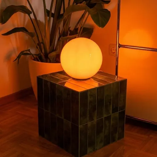 Halo PRO smart en Blanco - Lámparas de mesa, Uruguay | Alba Lighting