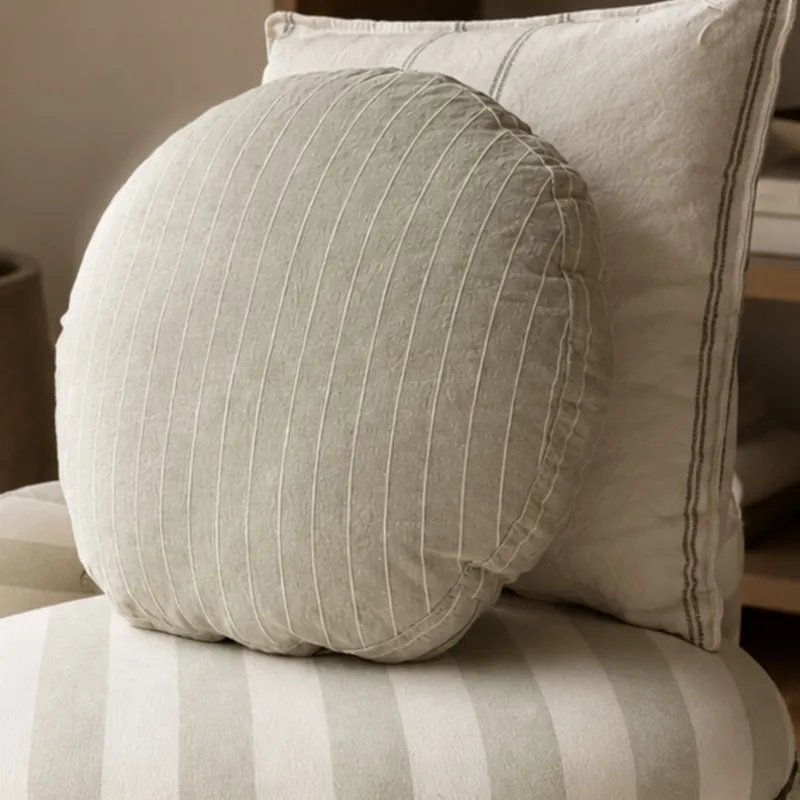 Almohadon Cala en Gris - Textiles, Uruguay | Decilo con Alma