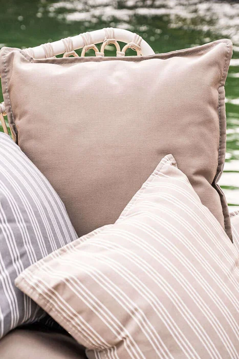 ALMOHADON EXTERIOR - VISON - 45 X 45 en Beige - Muebles para el exterior, Uruguay | La Iberica, vista 3