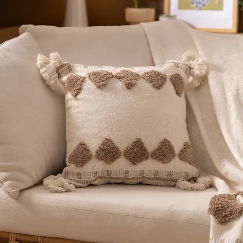Funda de Almohadón con Tufted de Rombos y Borlas - Textiles, Uruguay | Arredo