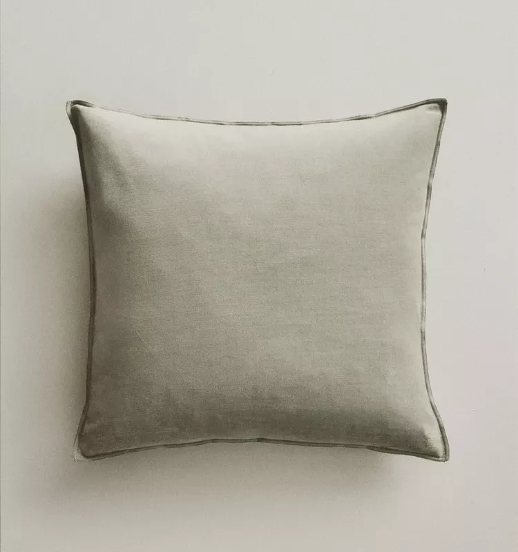 FUNDA COJÍN TERCIOPELO - Textiles, Uruguay | Zara Home