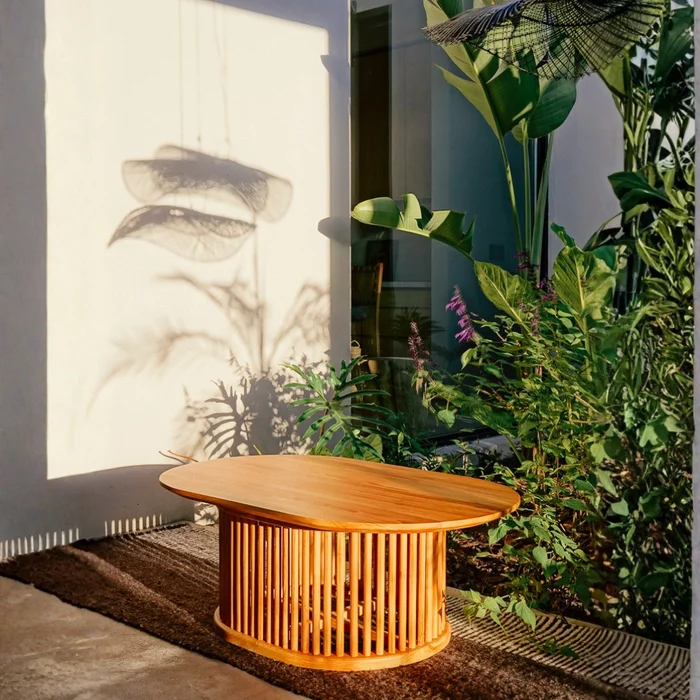 Mesa Nara en Madera natural - Mesas de comedor, Uruguay | Casakos