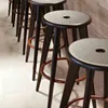 Tabouret Haut | Jean Prouvé en Madera natural - Butacas, banquetas y puffs, Uruguay | Mad for Modern, vista 2 de 3