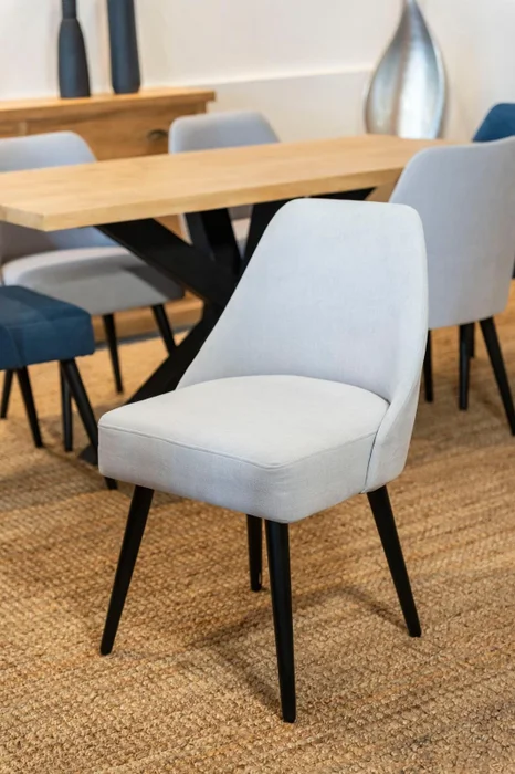 Silla Eames en Negro - Sillas, Uruguay | Marvic, vista 3