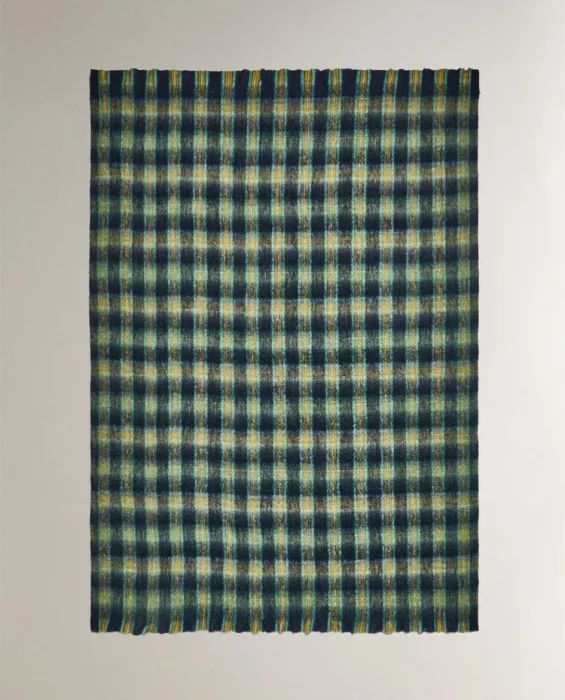 MANTA SUAVE CUADROS en Multicolor - Textiles, Uruguay | Zara Home, vista 2