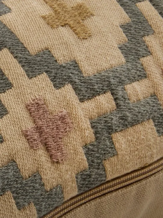 Almohadón BANKSIA 35x50 gris en Gris - Textiles, Uruguay | JYSK, vista 2