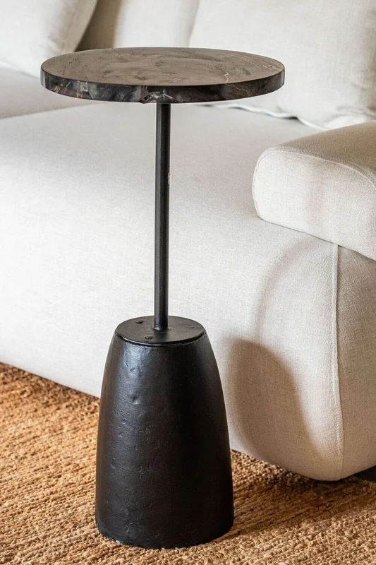 MESA PETRIFICADA BLACK - BASE CEMENTO - 32 CMS en Negro - Mesas de living, Uruguay | La Iberica, vista 5