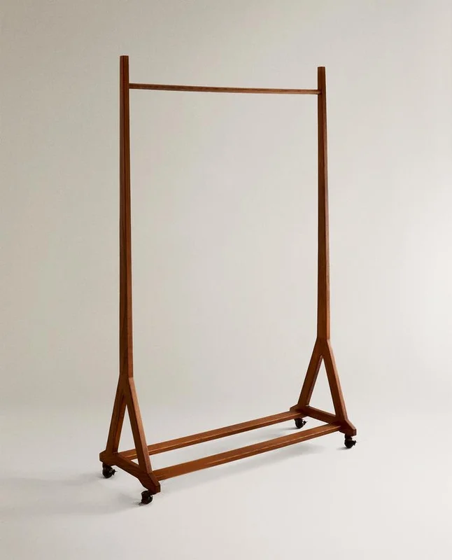 BURRO ROPA MADERA FRESNO en Madera natural - Cómodas, Uruguay | Zara Home, vista 3