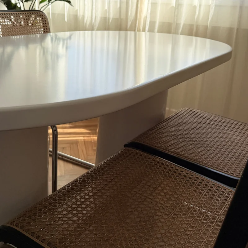 Mesa Comedor PILL | OCTO en Blanco - Mesas de comedor, Uruguay | Octo, vista 3