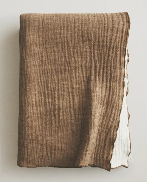 MANTA ALGODÓN REVERSIBLE en Marrón - Textiles, Uruguay | Zara Home