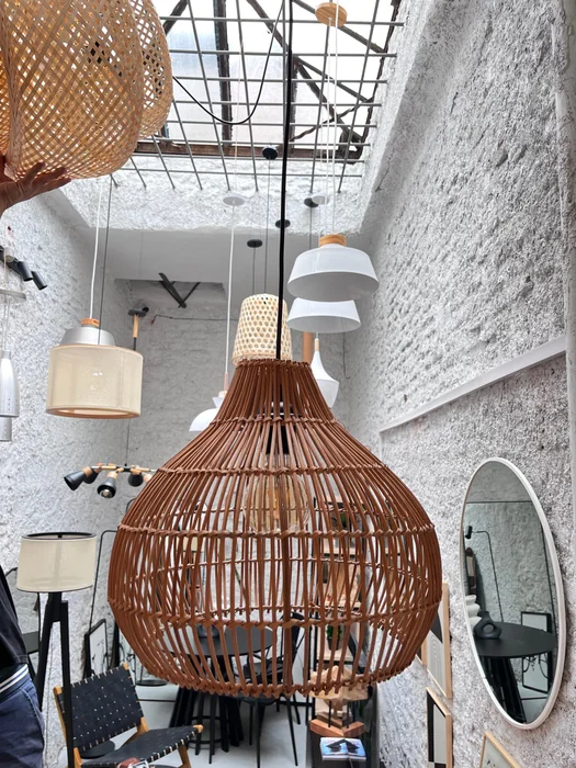 Lámpara Colgante Ratán Diámetro 35 cm en Marrón - Lámparas colgantes, Uruguay | Berna home, vista 3