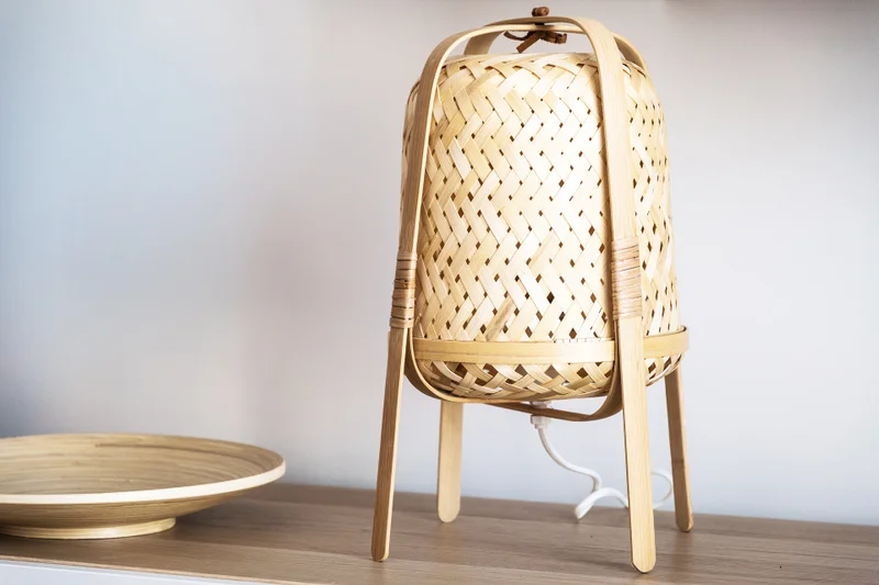 LÁMPARA MESA CHENNAI en Madera natural - Lámparas de mesa, Uruguay | HomeTouch, vista 3