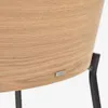 Taburete Eamy de chenilla gris claro chapado en fresno acabado natural y metal negro 65 cm en Gris - Butacas, banquetas y puffs, Uruguay | Kavehome, vista 5 de 9