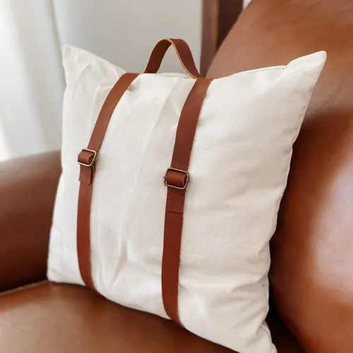 Correas leather bag simple - Textiles, Uruguay | Dreams On Time