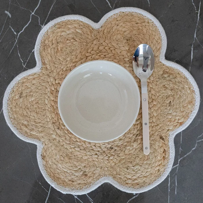 Individual flor de yute - Blanco - Textiles, Uruguay | Buho Store