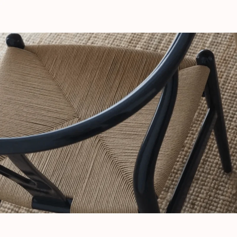 SILLA WISBONE en Negro, Uruguay | Forum Design, vista 3