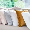 ALMOHADON TERCIOPELO ORO - 55 X 55 CMS en Dorado - Textiles, Uruguay | La Iberica, vista 16 de 18