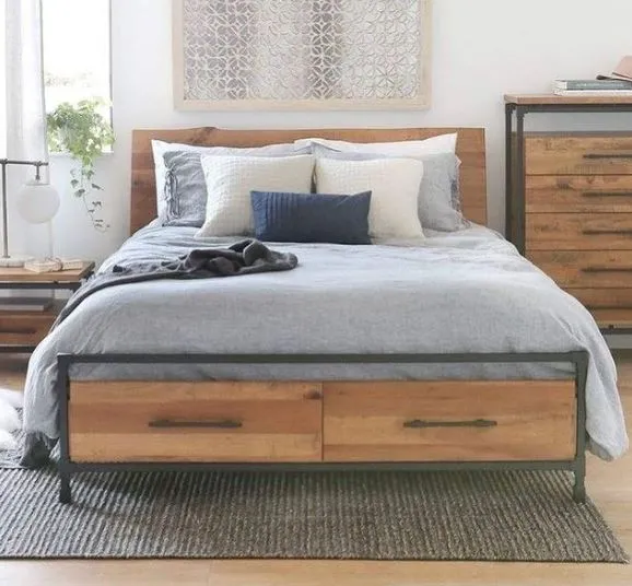 Cama Iron en Madera natural - Dormitorio, Uruguay | Treehouse Deco
