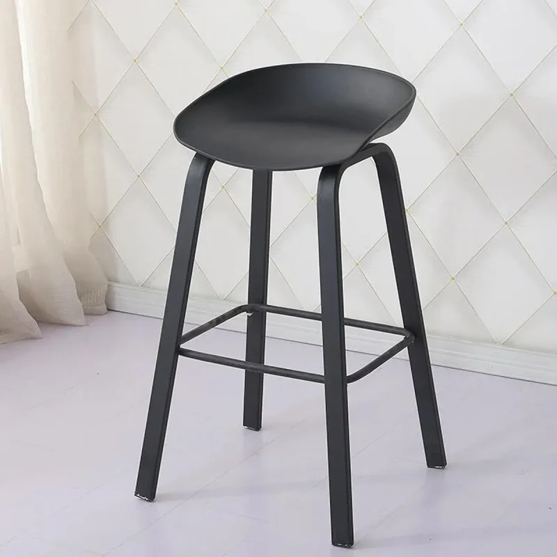 Butaca Taburete Barra Shell – Total Negra en Negro - Butacas, banquetas y puffs, Uruguay | Berna home, vista 3