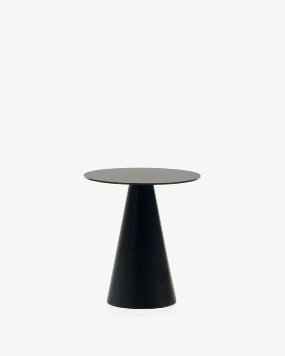 Mesa auxiliar Wilshire de cristal templado y metal con acabado pintado negro mate Ø 50 cm en Negro - Muebles, Uruguay | Kavehome