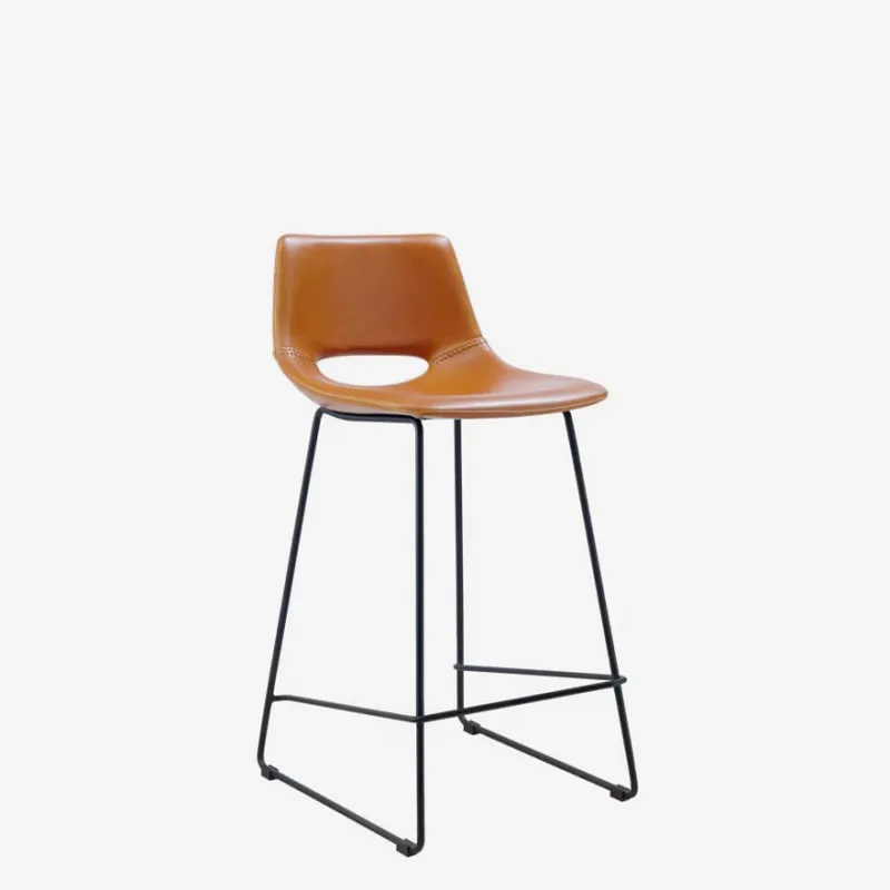 Taburete Zahara piel sintética - marrón y acero con acabado negro altura 65 cm en Marrón - Butacas, banquetas y puffs, Uruguay | Kavehome