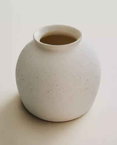 JARRÓN CERÁMICA REDONDEADA - Jarrones, Uruguay | Zara Home