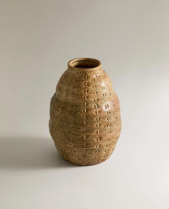 JARRÓN ARCILLA IRREGULAR - Jarrones, Uruguay | Zara Home, vista 2