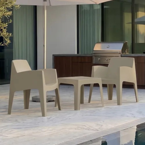 Set de Jardín Mesa + 2 sillas - Magna - Marrón en Marrón - Muebles para el exterior, Uruguay | Rústico Hogar