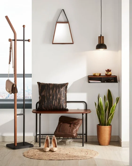 Perchero Magali acero negro y contrachapado de roble 172 cm en Negro - Percheros y colgadores, Uruguay | Kavehome, vista 2