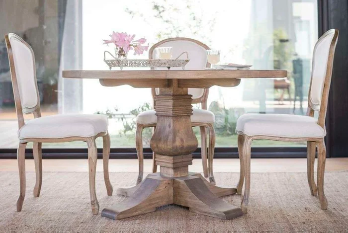 MESA COMEDOR REDONDA DE CEDRO EMMA - 1.30 MTS en Madera natural - Mesas de comedor, Uruguay | La Iberica, vista 3