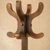 PERCHERO DE PIE DE MADERA - 8 PERCHAS en Madera natural - Percheros y colgadores, Uruguay | La Iberica, vista 2 de 4