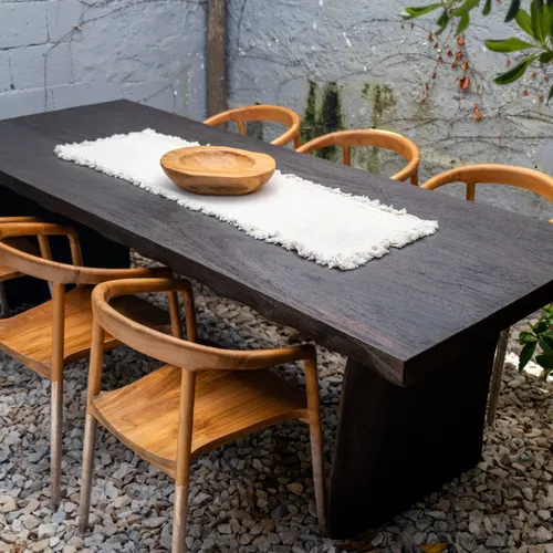 Suar Rustica Negra - Mesas de comedor, Uruguay | Rumah Studio Home