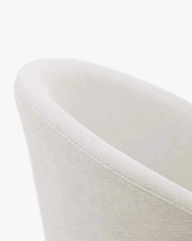 Silla giratoria Marvin - chenilla beige y patas de madera maciza de haya acabado natural en Beige - Sillas, Uruguay | Kavehome, vista 4