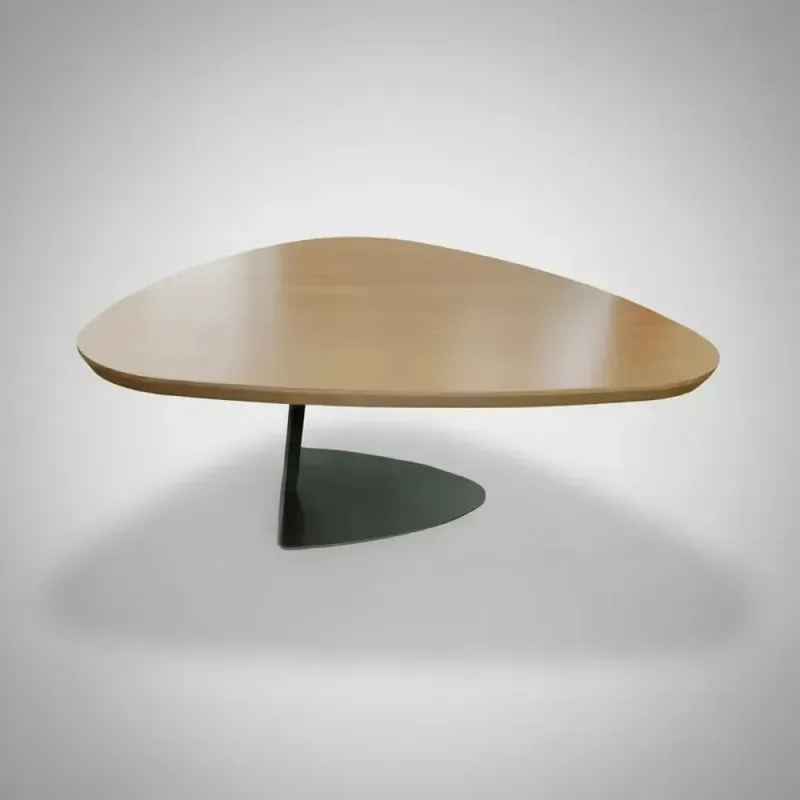 Mesita De Centro de 3 lados tapa madera clara base en hierro color chocolate suave en Marrón - Mesas de living, Uruguay | Champagne Home