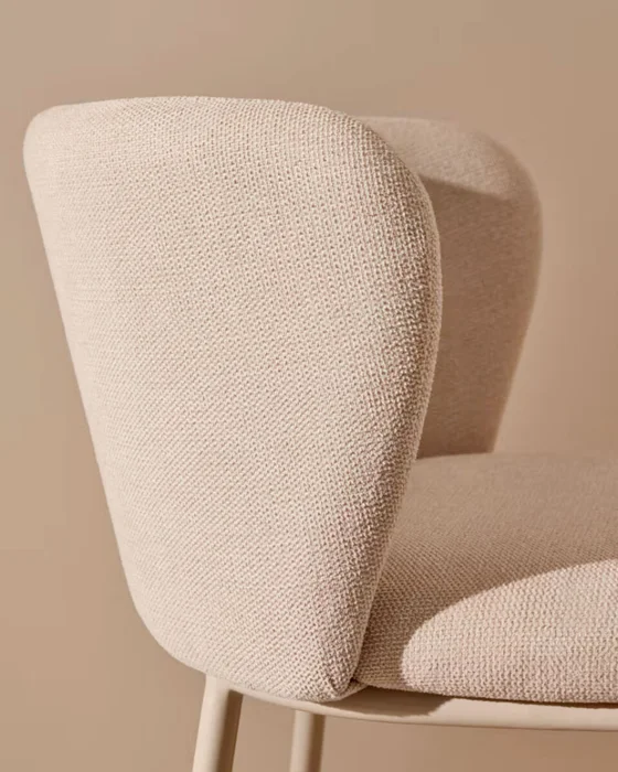 Taburete Ciselia de chenilla beige y acero beige altura 65 cm en Beige - Butacas, banquetas y puffs, Uruguay | Kavehome, vista 3