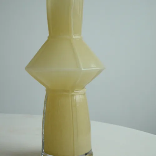 Jarrón Geo 01 en Beige - Jarrones, Uruguay | Dos Orillas Casa