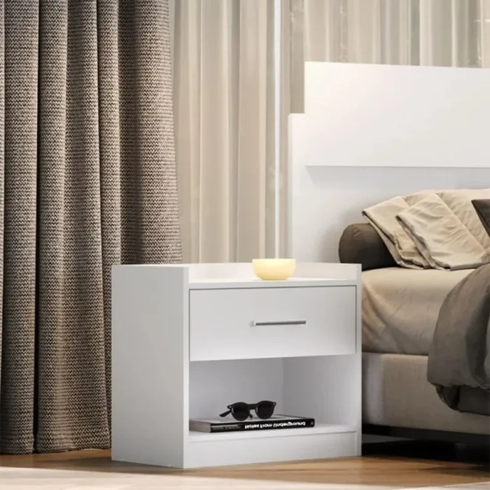 MESA DE LUZ CON 1 CAJON - COLOR BLANCA en Blanco - Mesas de luz, Uruguay | Champagne Home, vista 2